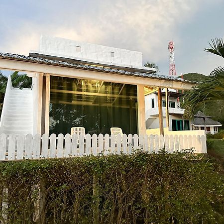 Capital O 75411 Navagio​ Boutique​ Koh​ Chang​ Hotel Trat Buitenkant foto